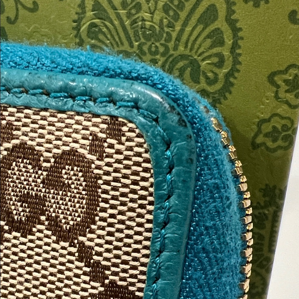 Gucci Brown Monogram Canvas Zipper Wallet with Teal Trim - Picture 7 of 8